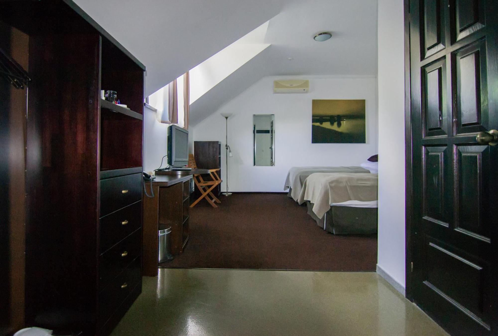 Knyazha Hora Hotel Kániv Habitación foto
